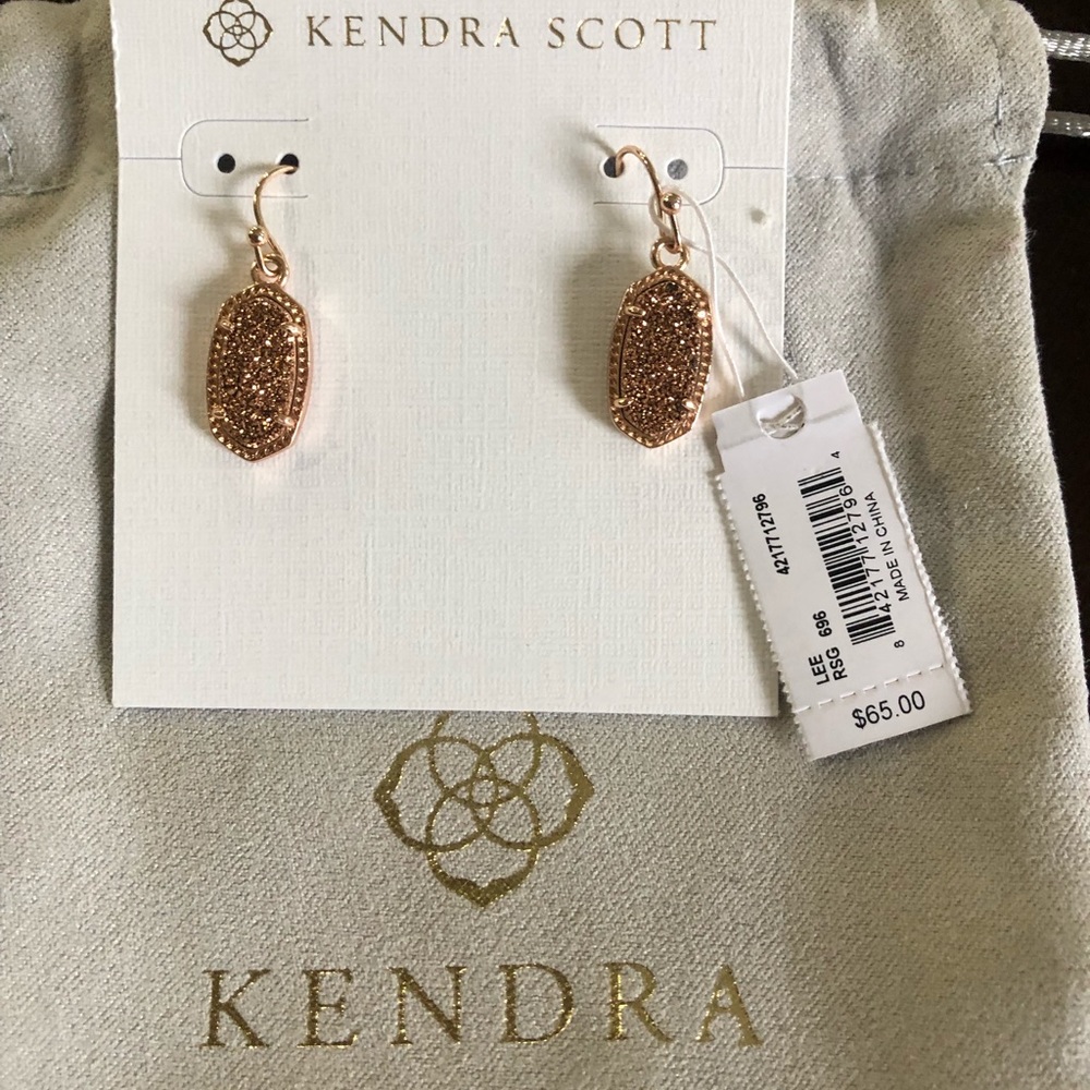 NWT Kendra Scott earrings!